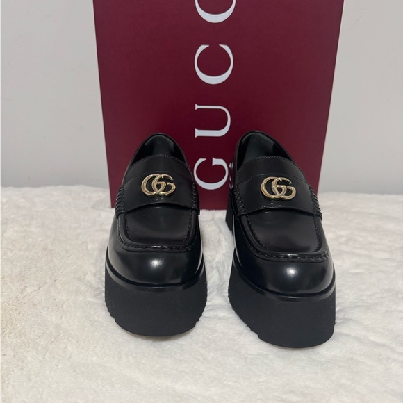 Gucci Black Leather Platform Loafers with Gold GG - Picture 3 of 7
